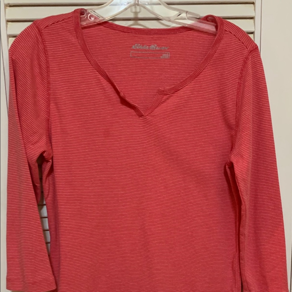 3/4 sleeve runs small salmon colored